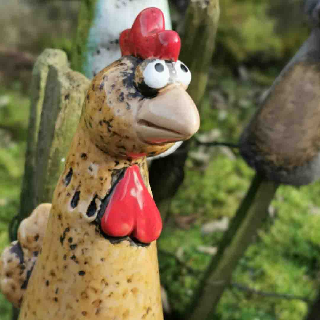 Zaunhocker Huhn klein aus Keramik