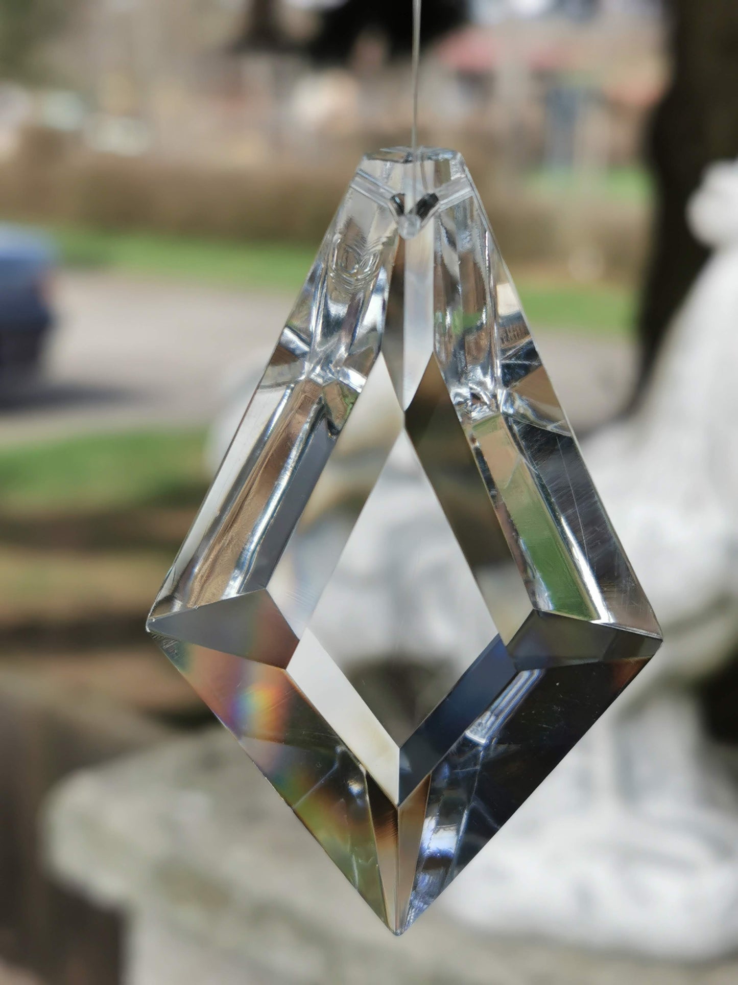Feng Shui Kristall Prisma Rautenform 7,6 cm hoch - der Wohnsinnige