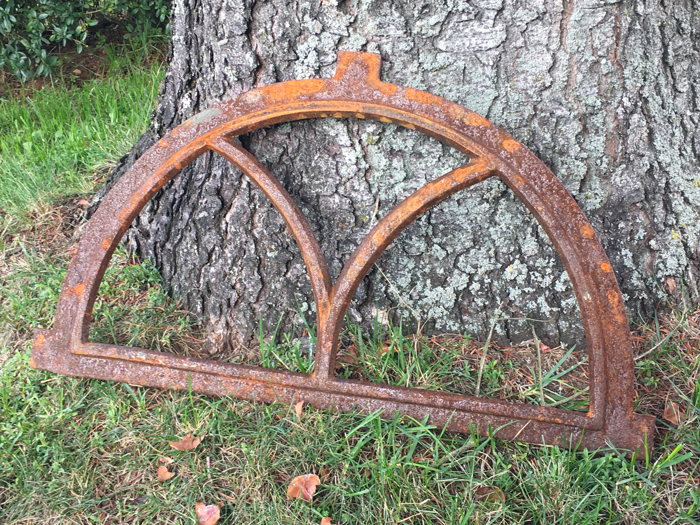 Halbrundes Stallfenster, Scheunenfenster 60 cm x 34 cm Vintage Design