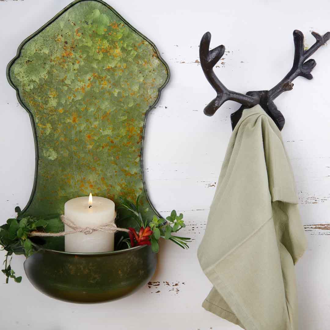 Antikgrüne Blech-Wandschale mit Patina 40 cm