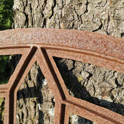 Stallfenster Gusseisen mit leichtem Bogen und ausgefallenen Sprossen 69 cm x 44 cm
