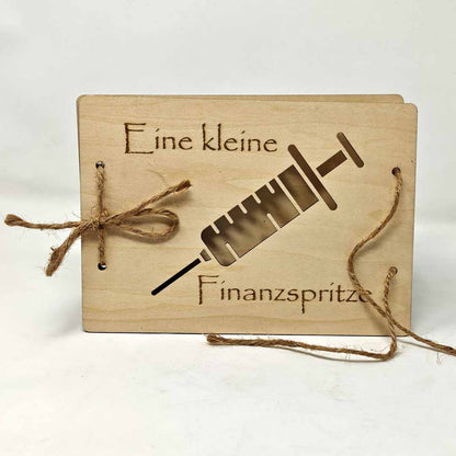 Holzkarte Kleine Finanzspritze – für Geldgeschenke & Gutscheine
