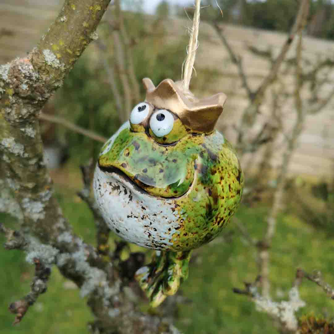 Froschkönig Keramikglocke - Witzige Deko mit beweglichen Beinen