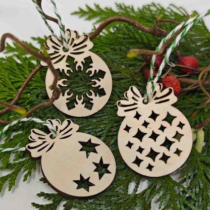 Weihnachtsanhänger 3er Set Holz filigran gelasert