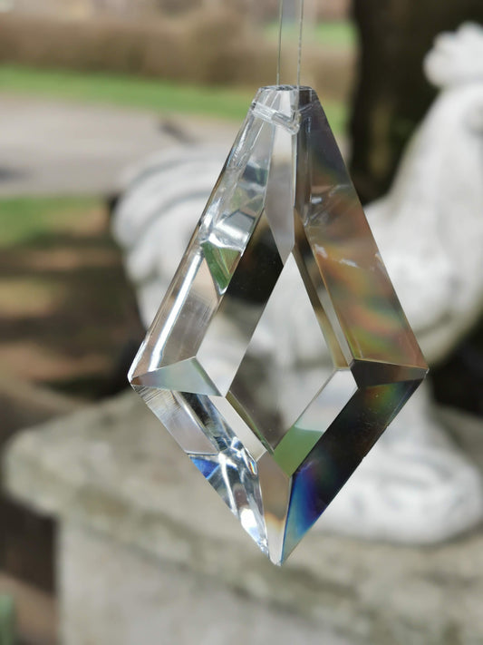 Feng Shui Kristall Prisma Rautenform 7,6 cm hoch - der Wohnsinnige
